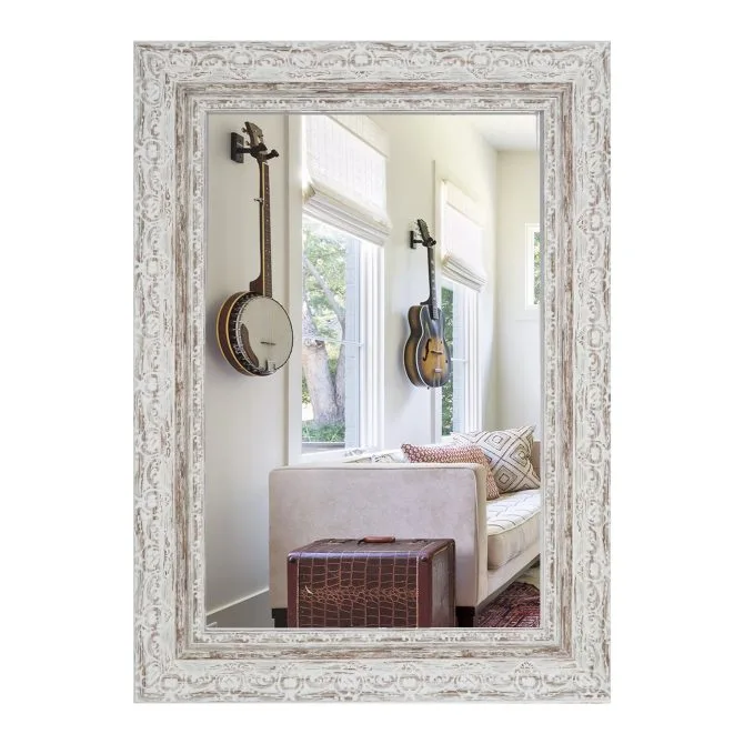 Distressed White French Baroc